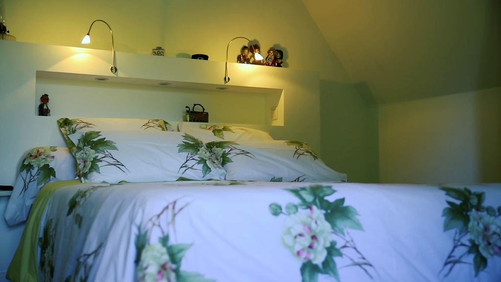 Les Camelias Bed & Breakfast Lalinde Bagian luar foto