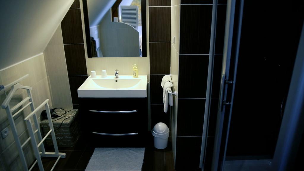 Les Camelias Bed & Breakfast Lalinde Bagian luar foto